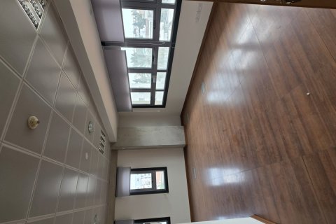 65m2 Oficina en Aglandjia, Nicosia, Chipre No. 61451