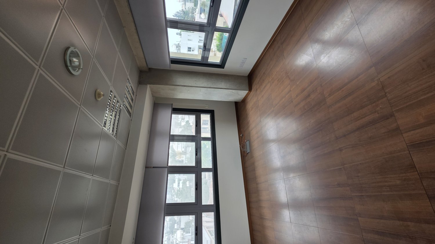 65m2 Oficina en Aglandjia, Nicosia, Chipre No. 61451