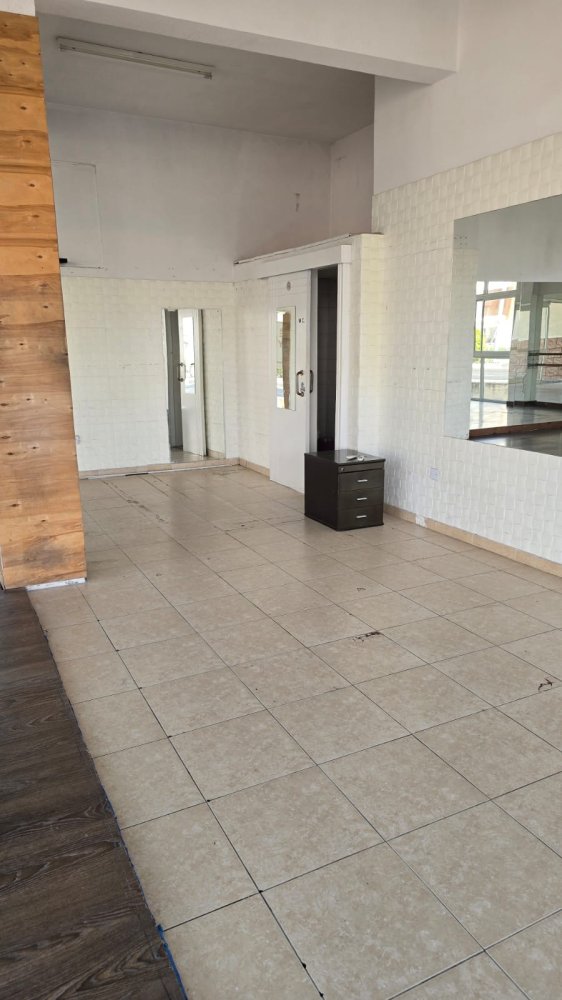 70m2 Commercial property in Livadia, Larnaka, Cyprus No. 62619