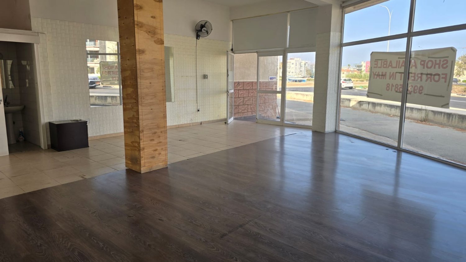 70m2 Commercial property in Livadia, Larnaka, Cyprus No. 62619