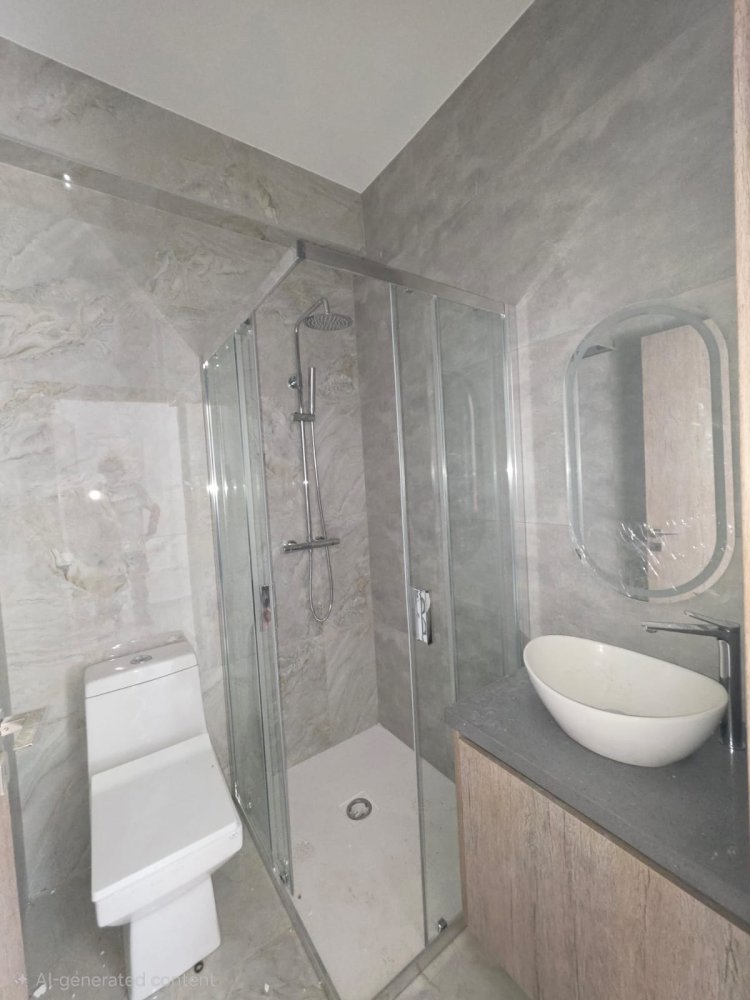 Здание с 16 спальнями в Лимассол, Лимасол, Кипр № 62042