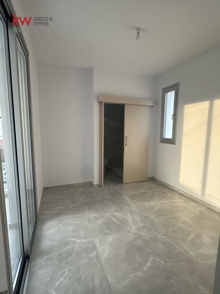 Квартира с 2 спальнями в Ларнака, Кипр № 39504