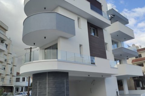 Квартира с 2 спальнями в Ларнака, Кипр № 39504