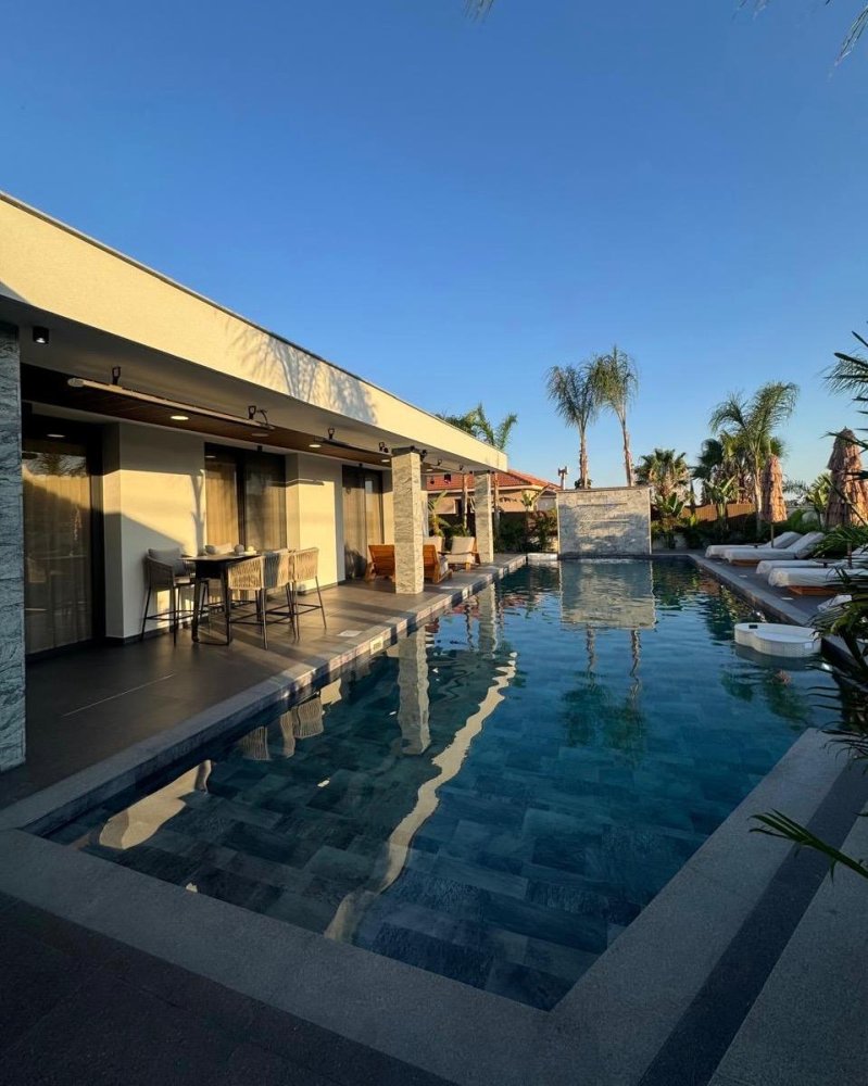 4 bedrooms Villa in Parekklisia, Limassol, Cyprus No. 61977