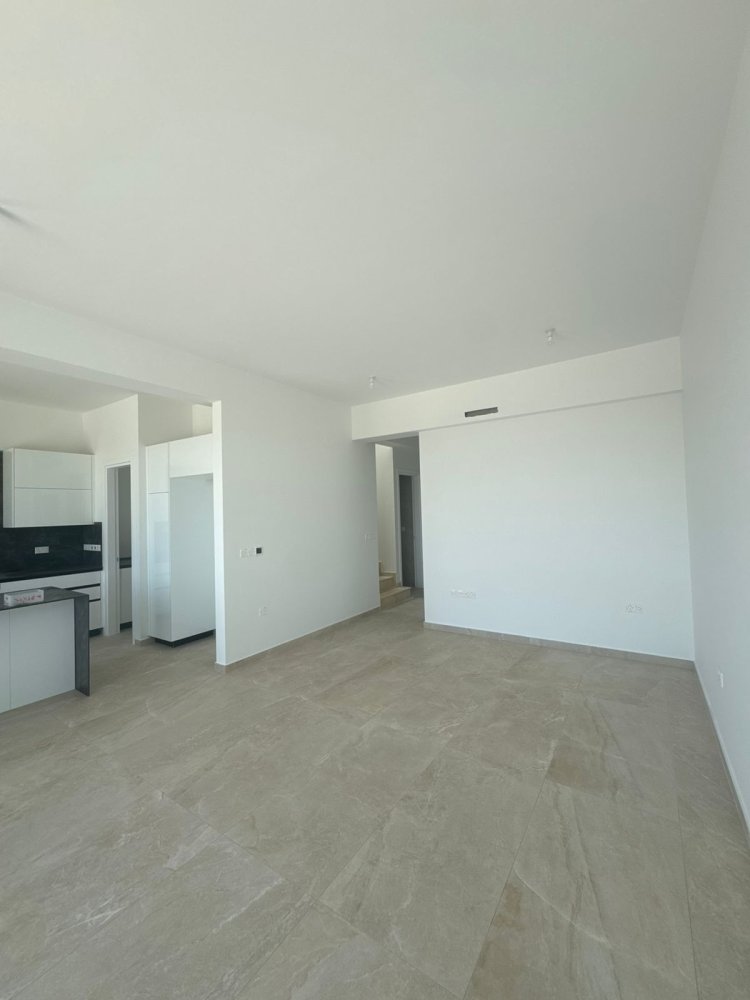 4 bedrooms Villa in Moni, Limassol, Cyprus No. 61573