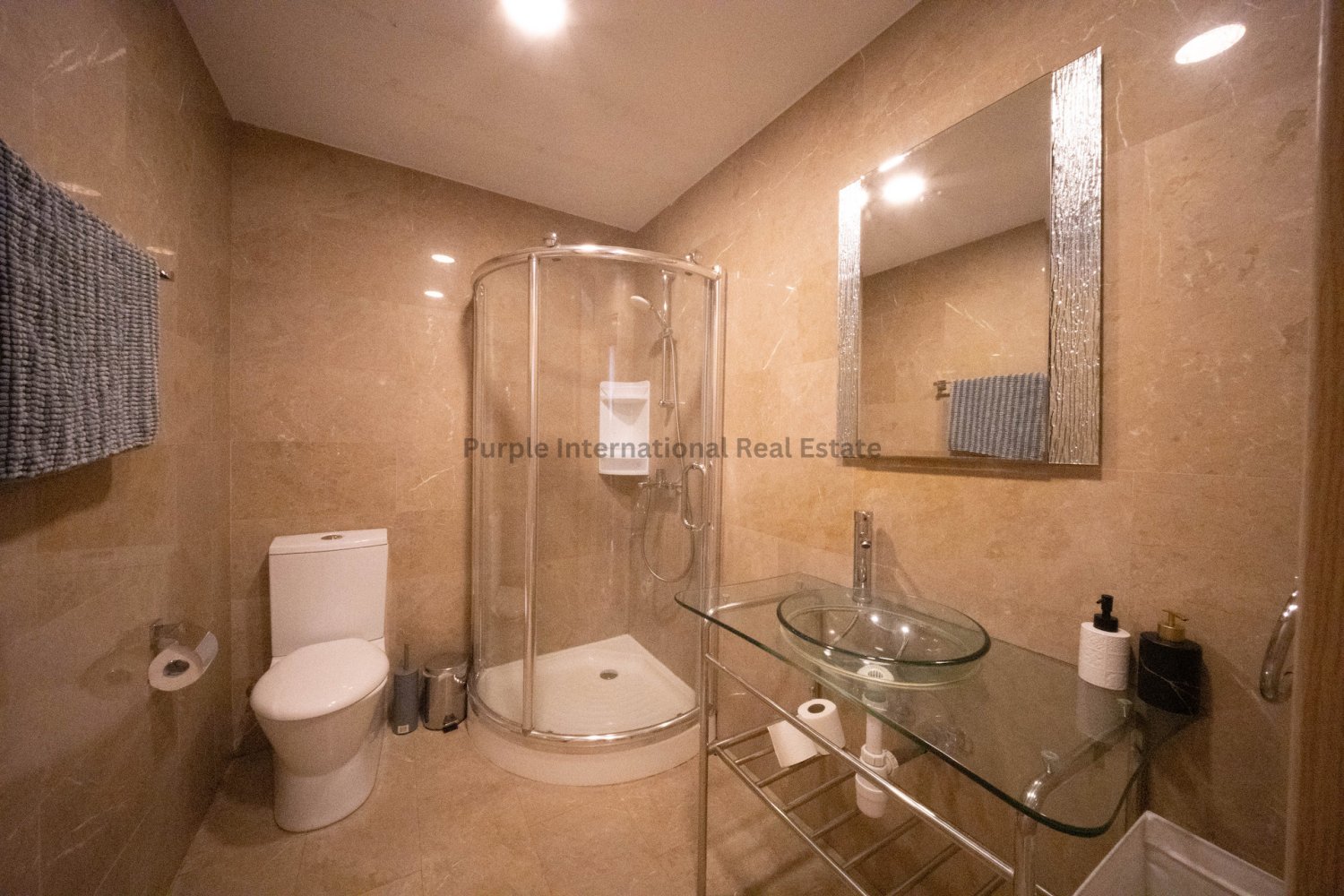 2 bedrooms Apartment in Larnaca, Larnaka, Cyprus No. 58946