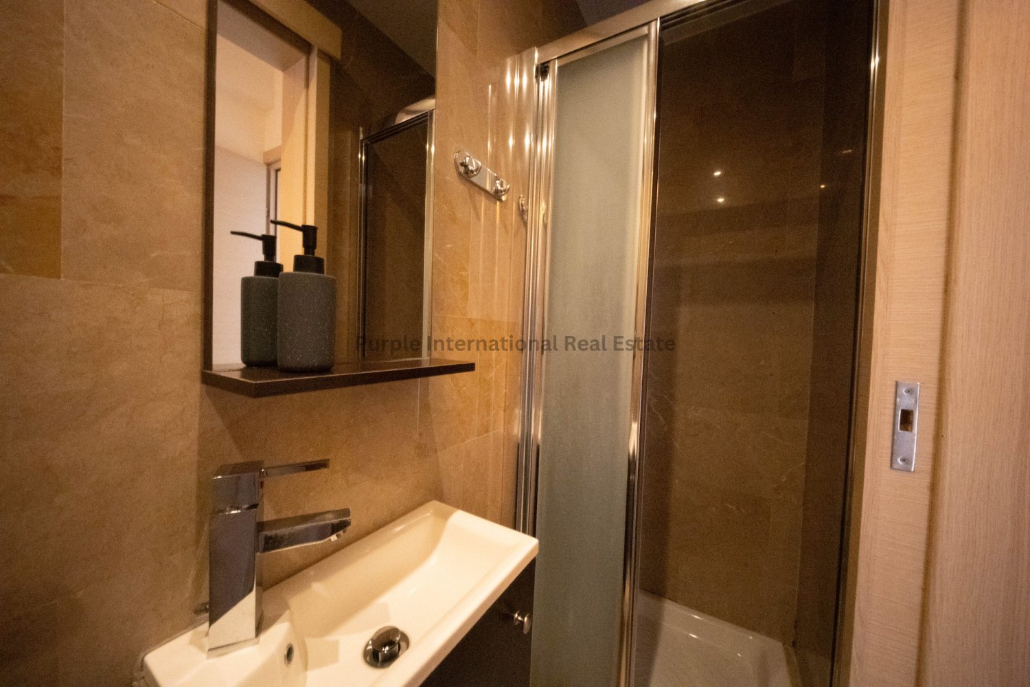 2 bedrooms Apartment in Larnaca, Larnaka, Cyprus No. 58946