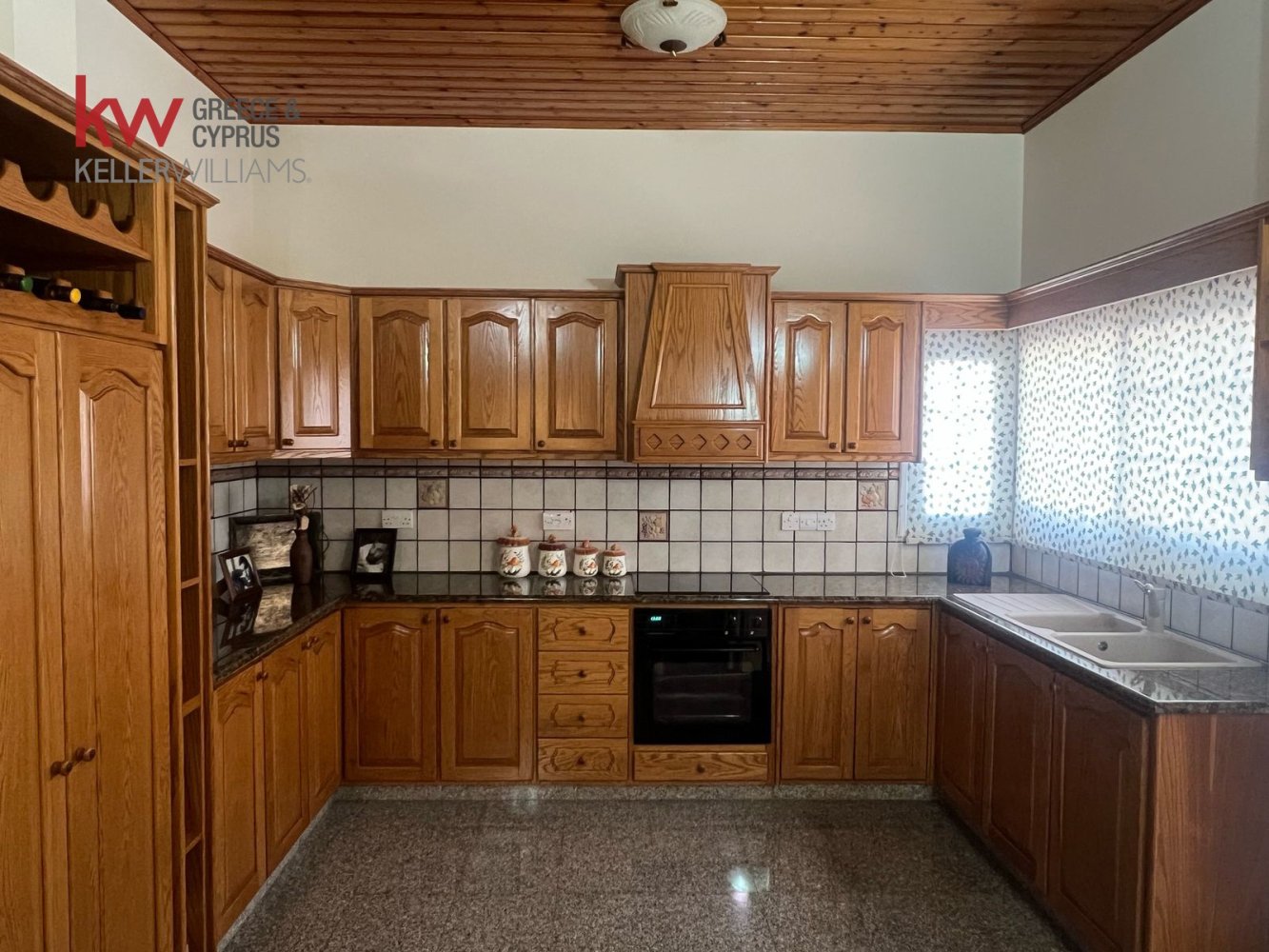 4 bedrooms Villa in Kiti, Larnaka, Cyprus No. 40438