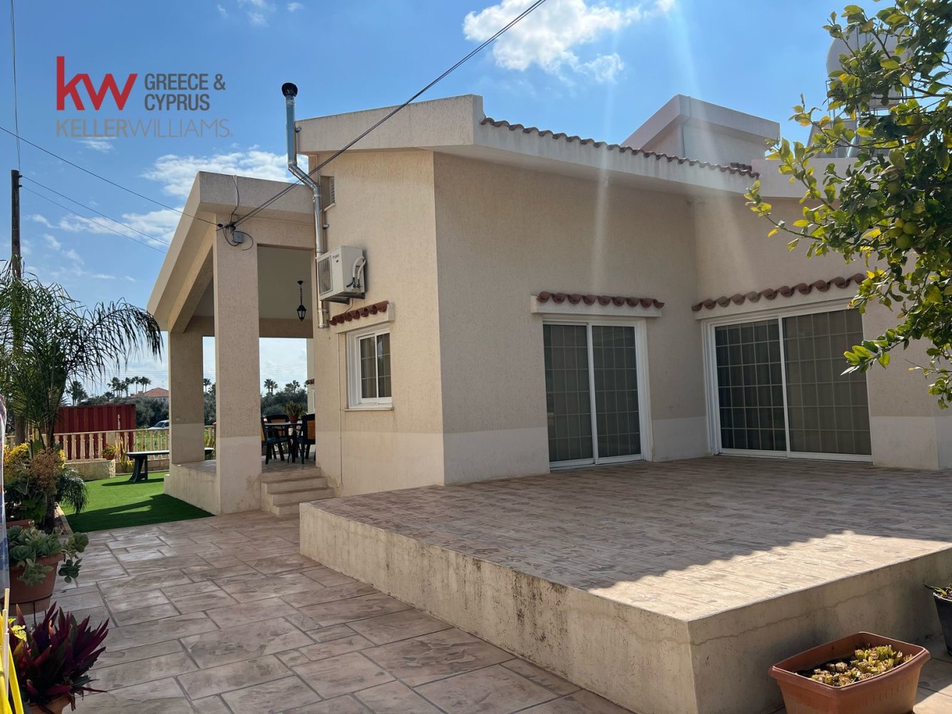 4 bedrooms Villa in Kiti, Larnaka, Cyprus No. 40438