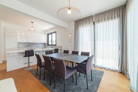 3 bedrooms Penthouse in Agios Tychonas, Limassol, Cyprus No. 23720
