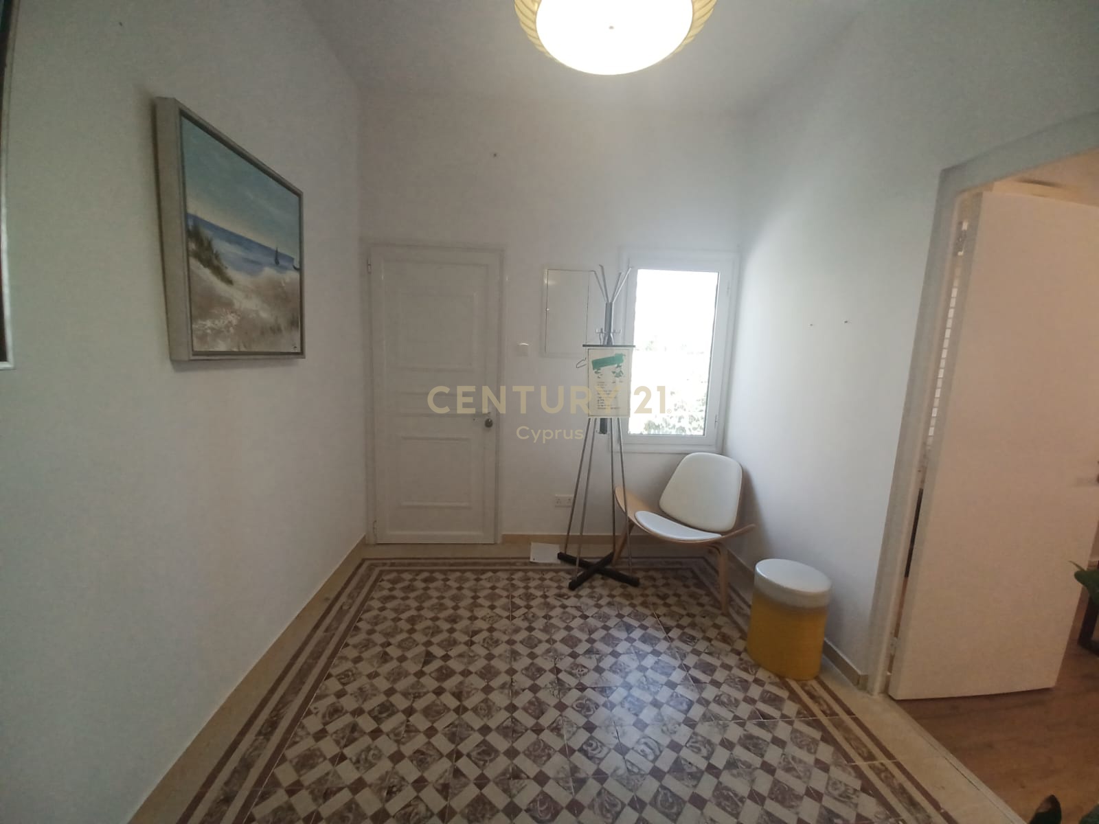 90m2 Oficina en Limassol, Chipre No. 57534