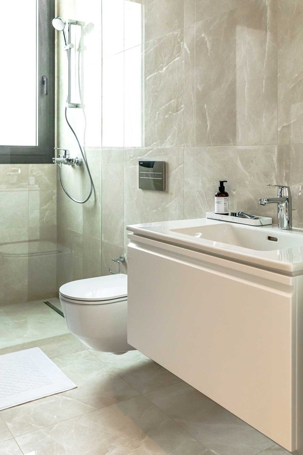 3 bedrooms Apartment in Paphos, Cyprus No. 23747