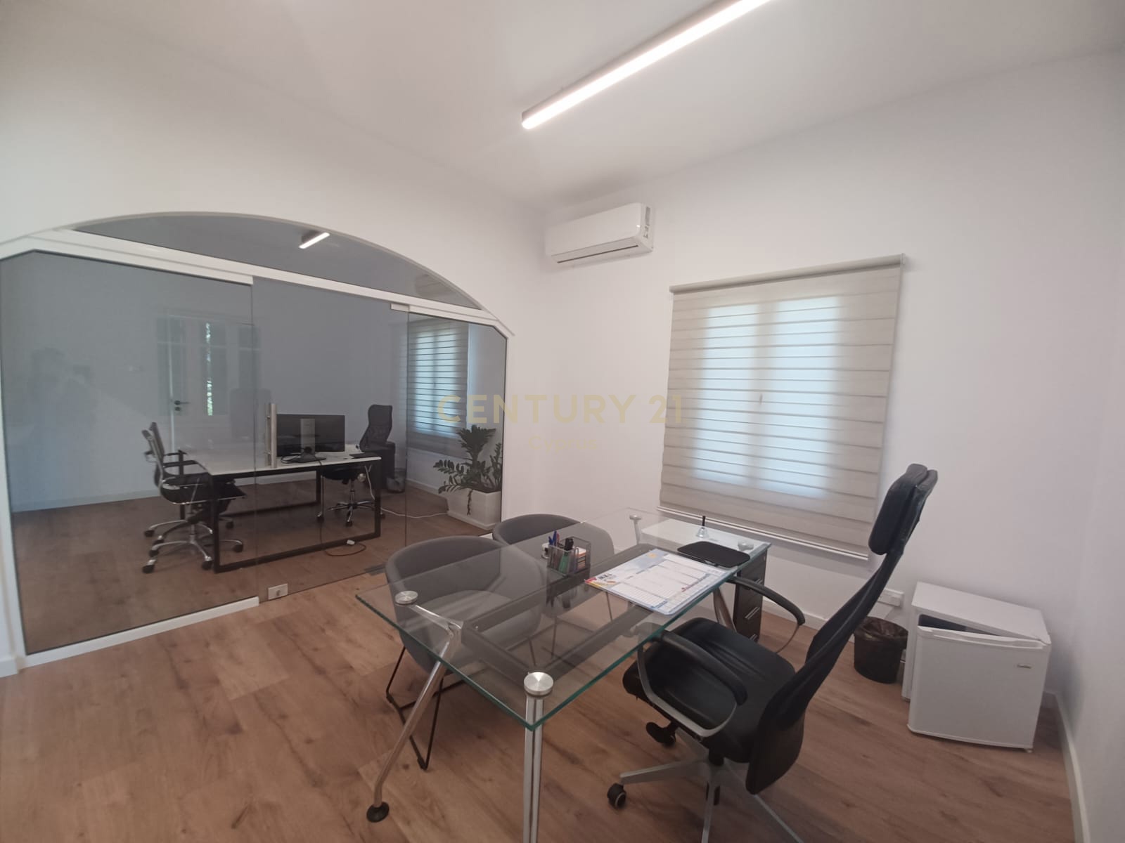 90m2 Oficina en Limassol, Chipre No. 57534
