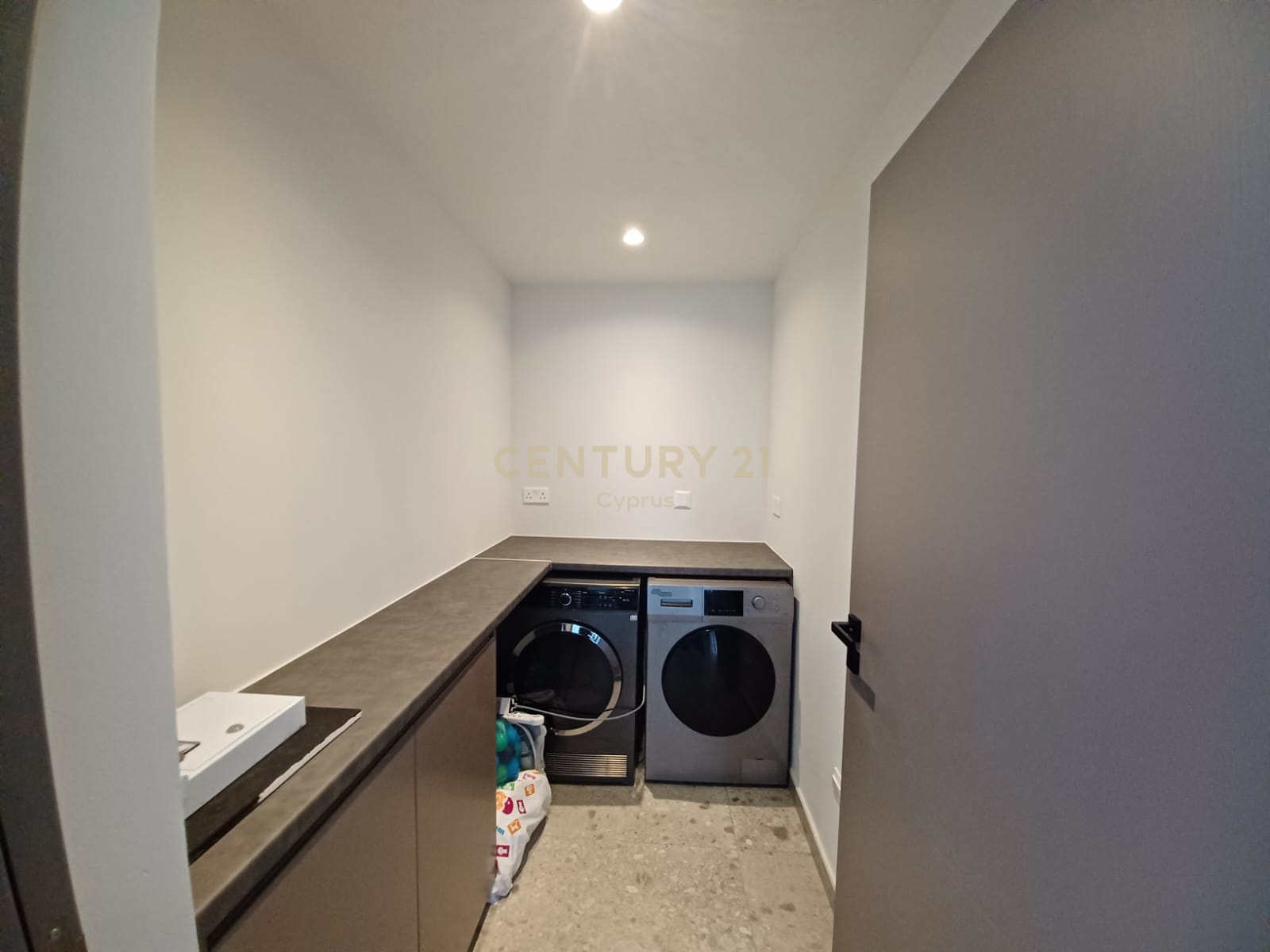 2 bedrooms Apartment in Limassol, Cyprus No. 57536