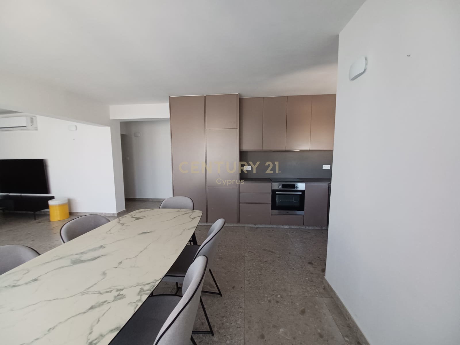 2 bedrooms Apartment in Limassol, Cyprus No. 57536