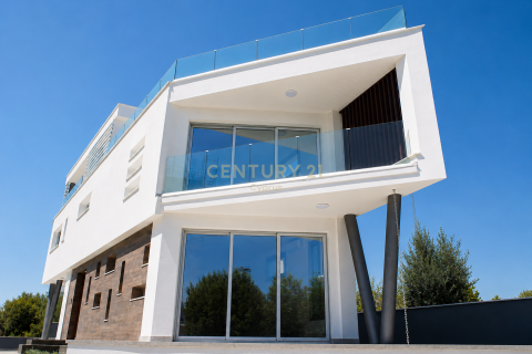 230m2 Oficina en Mesa Geitonia, Limassol, Chipre No. 57537