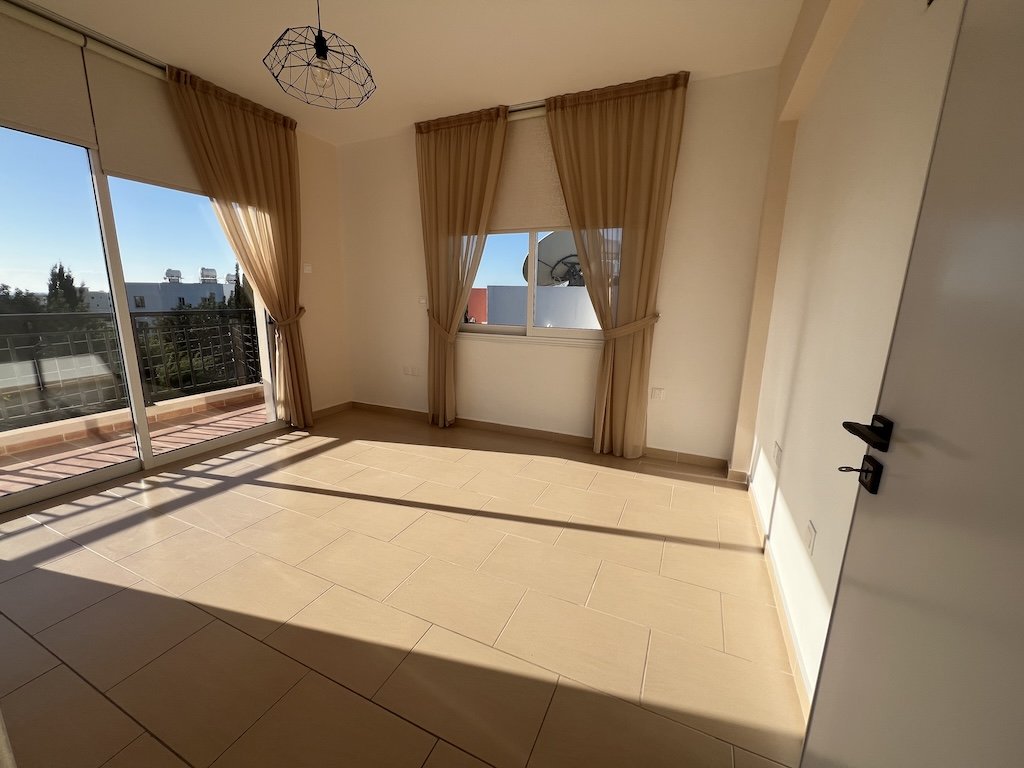 2 bedrooms Apartment in Paphos, Cyprus No. 57460