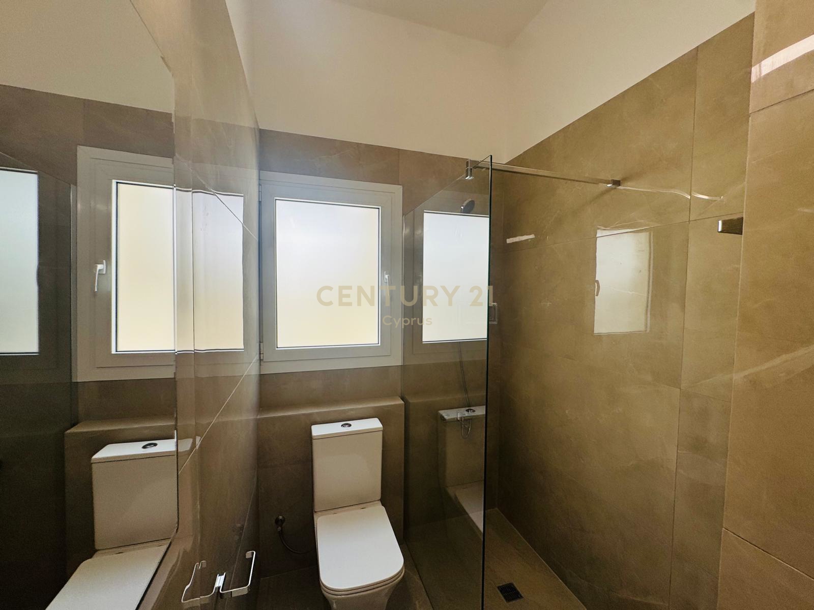 110m2 Oficina en Limassol, Chipre No. 57517