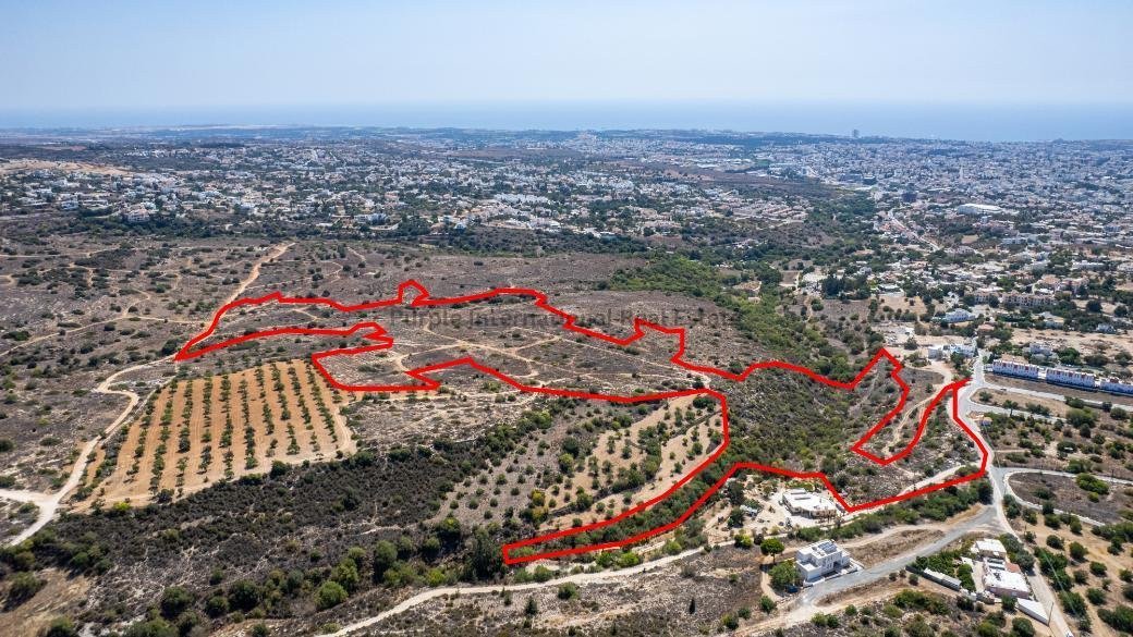 Land in Anavargos, Paphos, Cyprus No. 57516