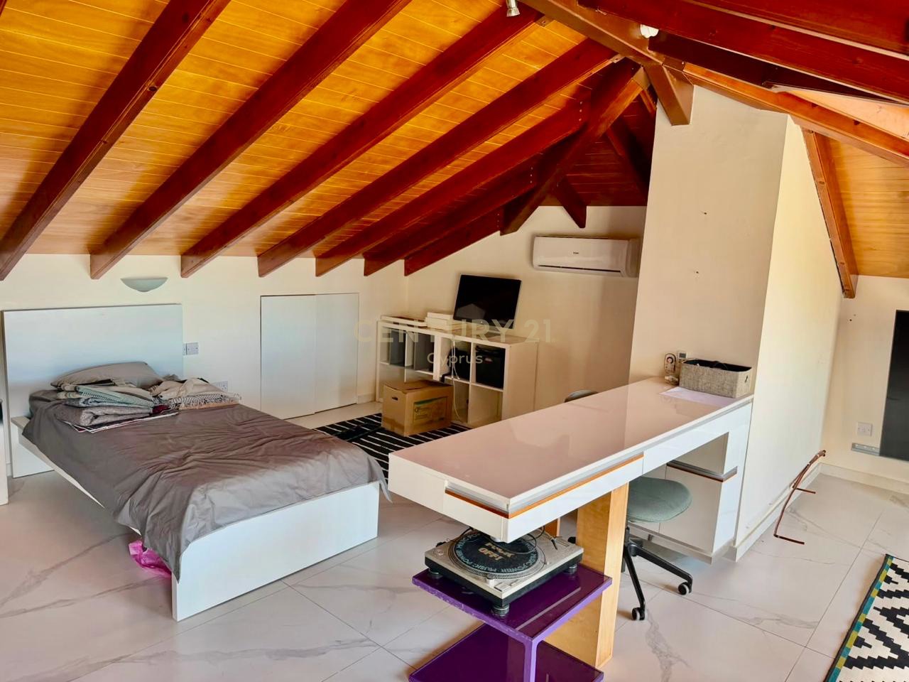 5 dormitorios Villa en Agios Tychonas, Limassol, Chipre No. 57532