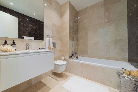 3 bedrooms Apartment in Germasogeia, Limassol, Cyprus No. 24076