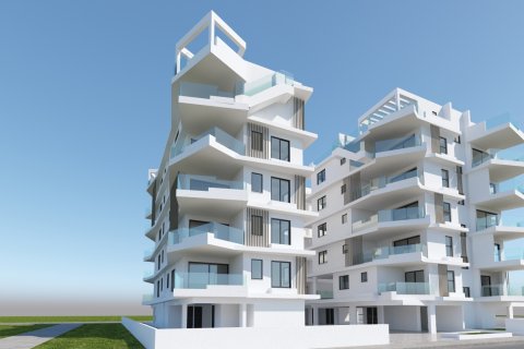 Квартира с 2 спальнями в Ларнака, Кипр № 23353