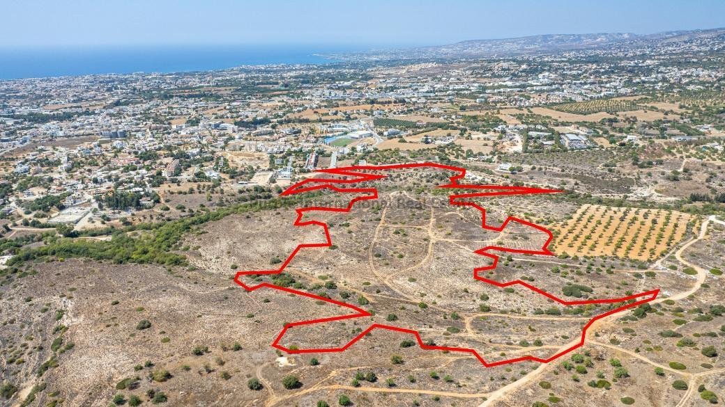 Land in Anavargos, Paphos, Cyprus No. 57516