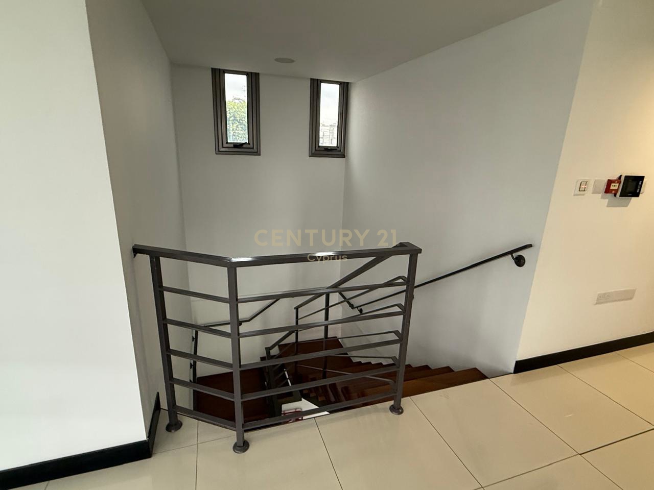 326m2 Oficina en Mesa Geitonia, Limassol, Chipre No. 53426