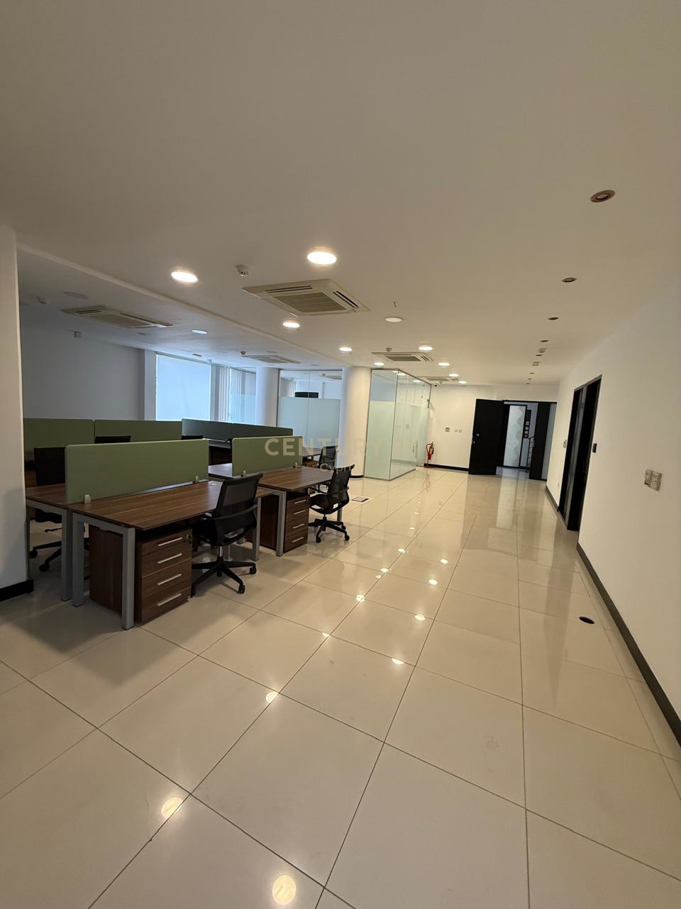 326m2 Oficina en Mesa Geitonia, Limassol, Chipre No. 53426