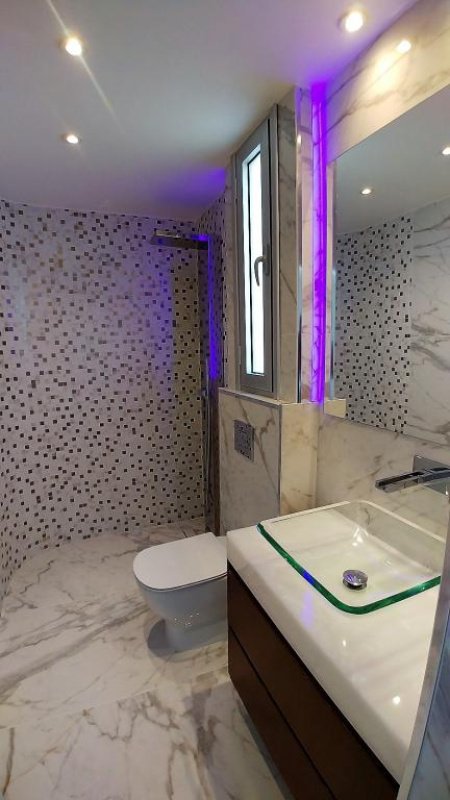 3 bedrooms Apartment in Limassol, Cyprus No. 38445