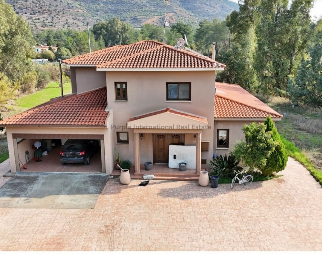 4 bedrooms Villa in Mosfiloti, Larnaka, Cyprus No. 56597