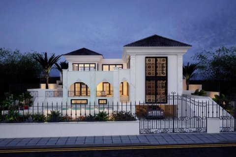 5 bedrooms Villa in Limassol, Cyprus No. 45019