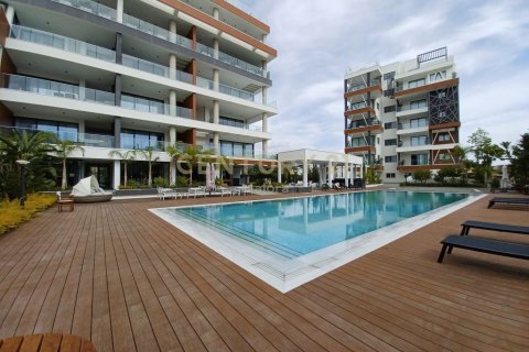 1 bedroom Apartment in Germasogeia, Limassol, Cyprus No. 29832