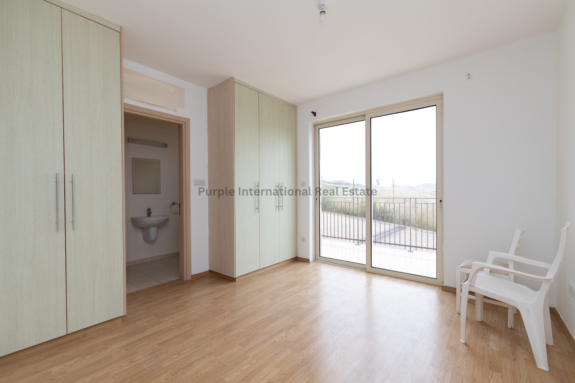 3 bedrooms Apartment in Oroklini, Larnaka, Cyprus No. 51929