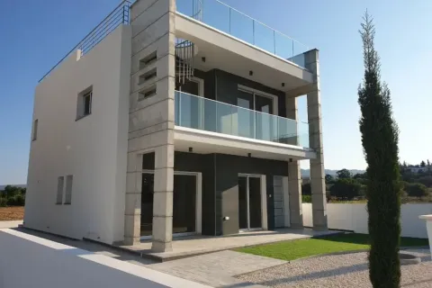 3 bedrooms Villa in Empa, Paphos, Cyprus No. 27593