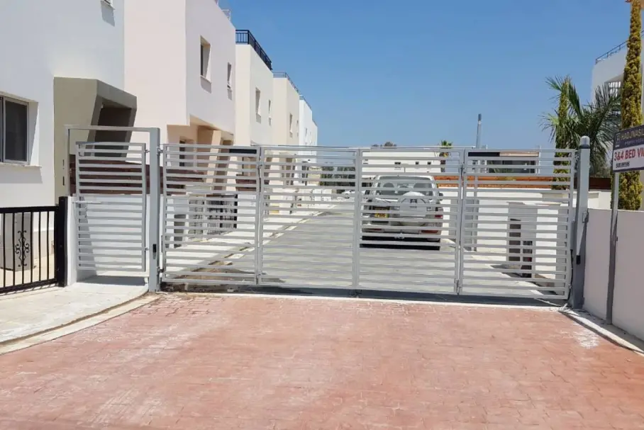 3 bedrooms Villa in Empa, Paphos, Cyprus No. 27593