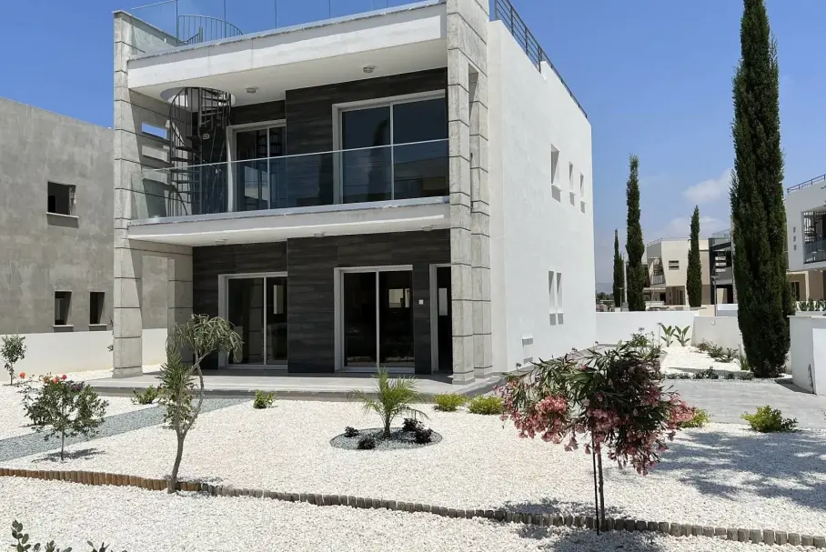 3 bedrooms Villa in Empa, Paphos, Cyprus No. 27593