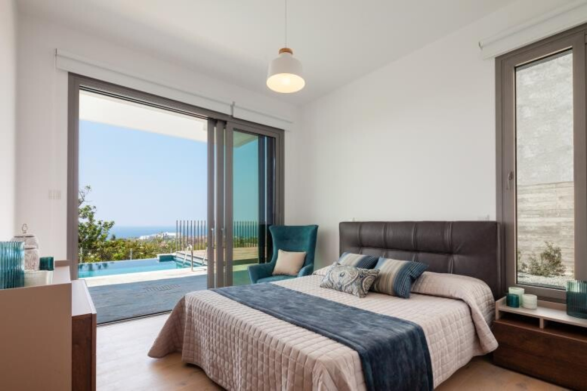 7 pièces Villa à Paphos, Chypre No. 39006