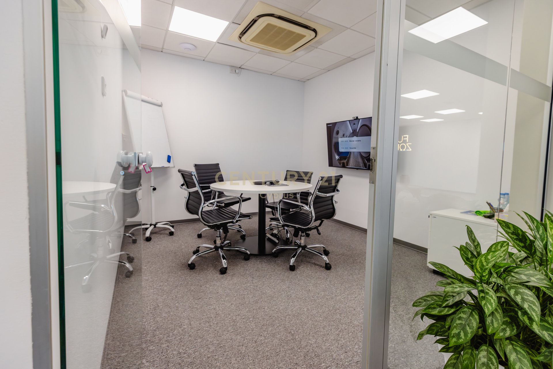 809m2 Local comercial en Agios Athanasios, Limassol, Chipre No. 53787
