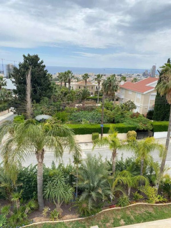 5 bedrooms Villa in Limassol, Cyprus No. 38686