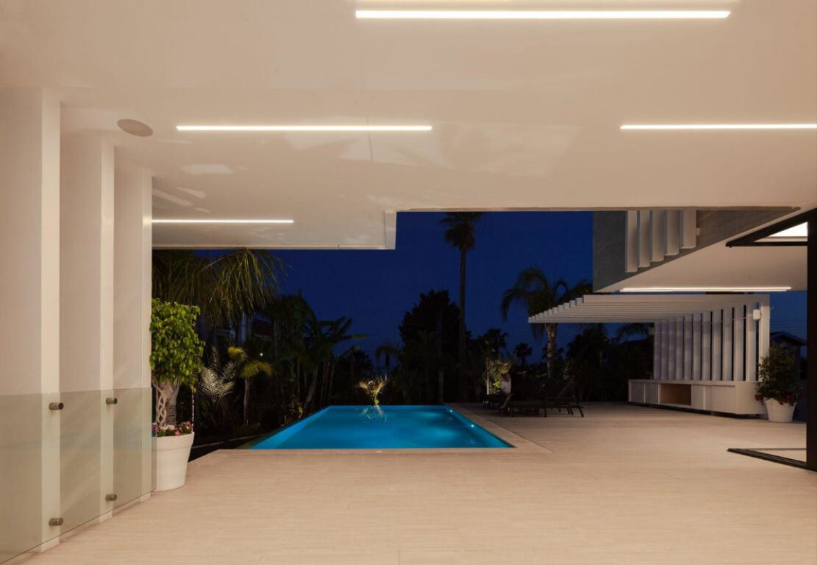 5 bedrooms Villa in Limassol, Cyprus No. 38686