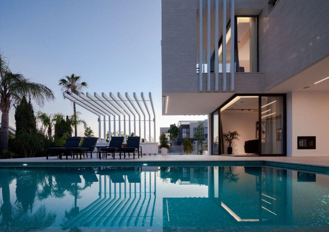 5 bedrooms Villa in Limassol, Cyprus No. 38686