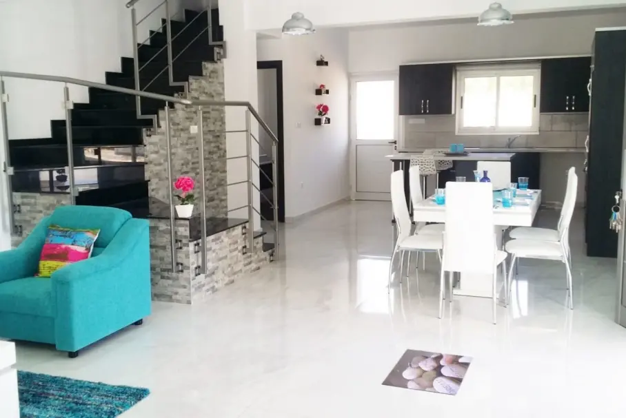 3 bedrooms Villa in Chloraka, Paphos, Cyprus No. 4953