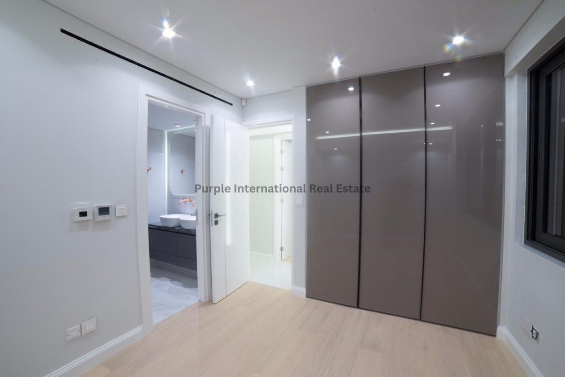 3 bedrooms Apartment in Neapolis, Limassol, Cyprus No. 8064