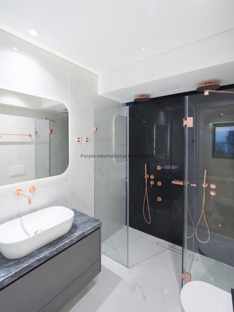 3 bedrooms Apartment in Neapolis, Limassol, Cyprus No. 8064