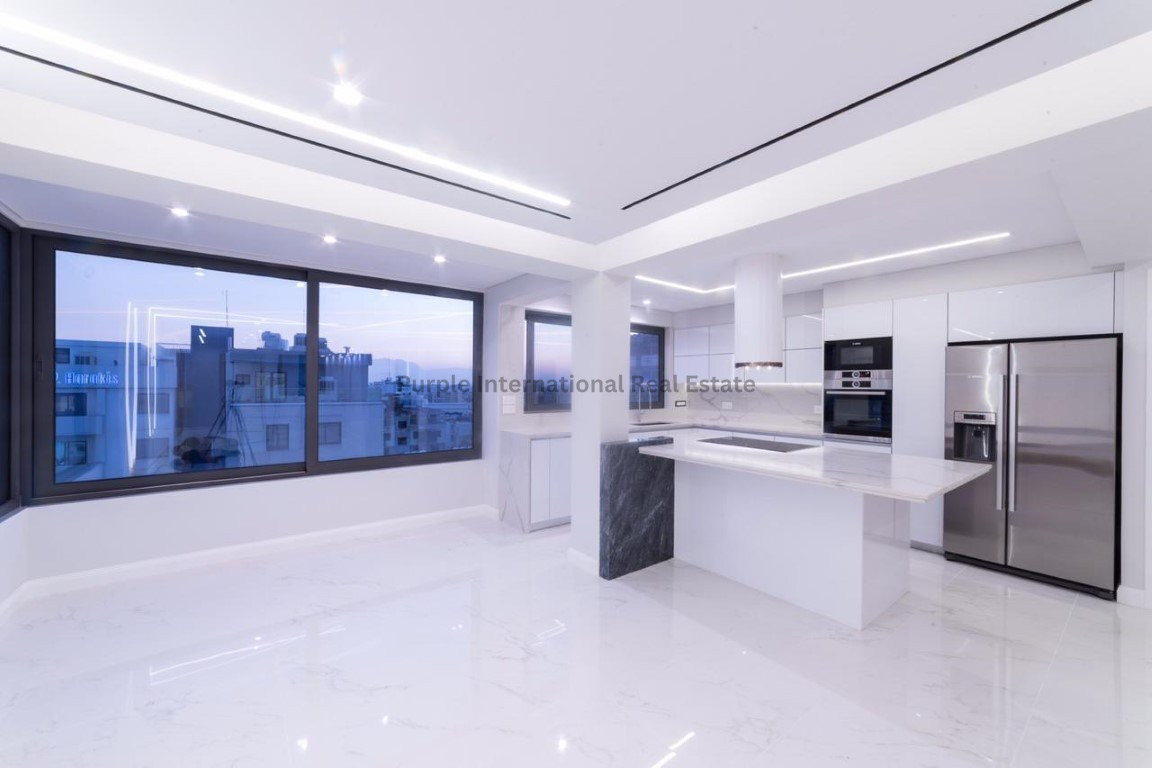 3 bedrooms Apartment in Neapolis, Limassol, Cyprus No. 8064