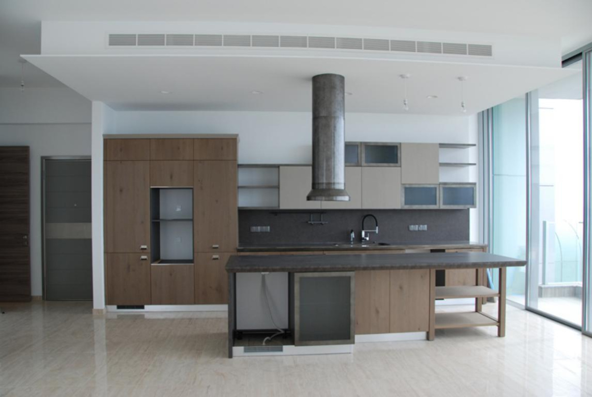 3 bedrooms Apartment in Limassol, Cyprus No. 38615
