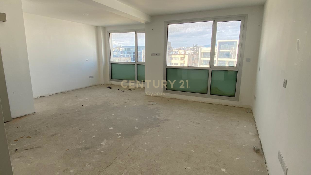 3 bedrooms Apartment in Germasogeia, Limassol, Cyprus No. 54210