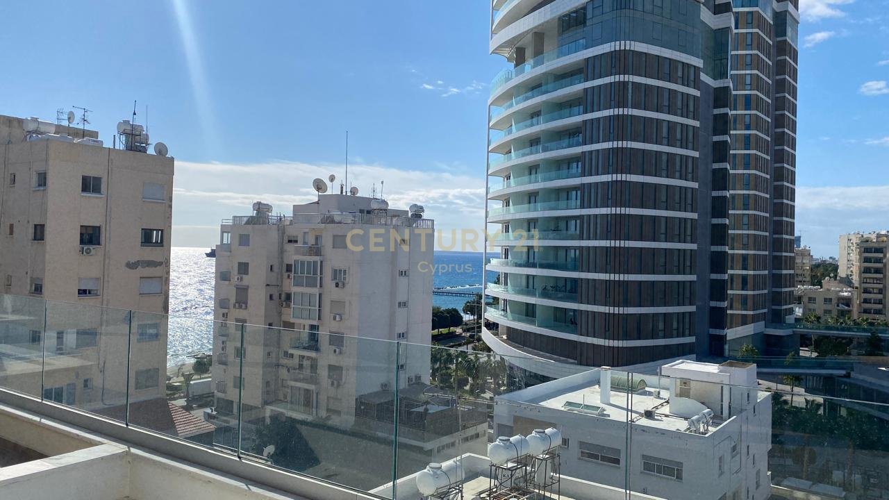 3 bedrooms Apartment in Germasogeia, Limassol, Cyprus No. 54210