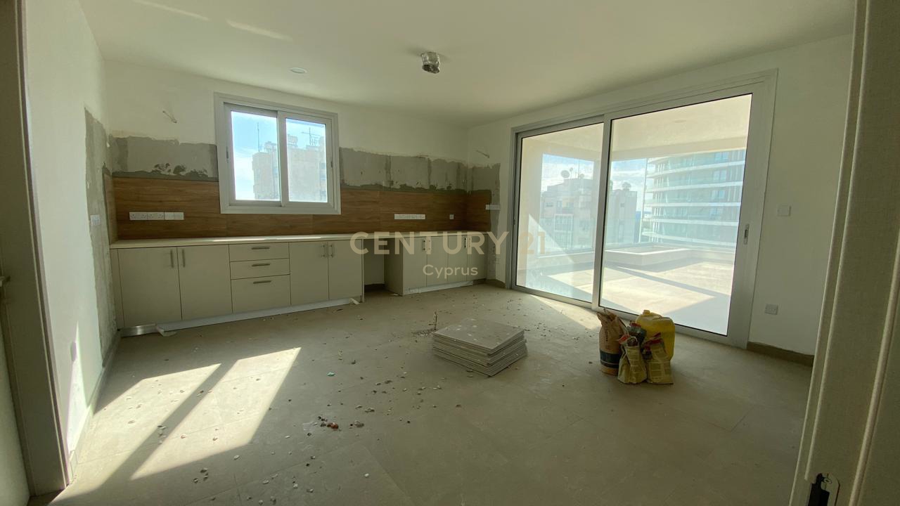 3 bedrooms Apartment in Germasogeia, Limassol, Cyprus No. 54210